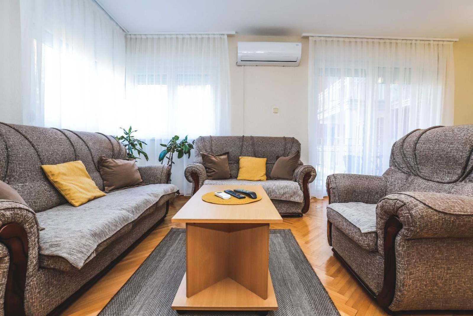 Lotus Apartment วรินรัชกา บานยา ภายนอก รูปภาพ