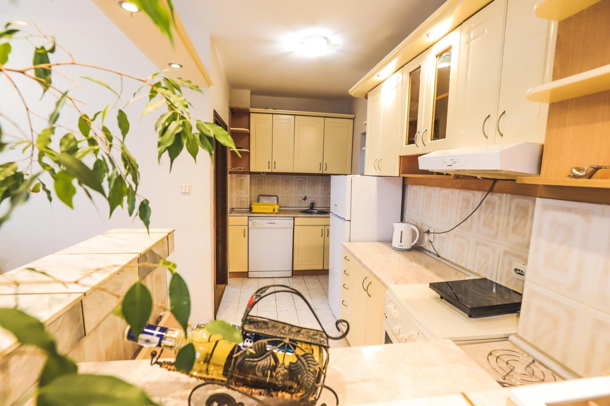 Lotus Apartment วรินรัชกา บานยา ภายนอก รูปภาพ