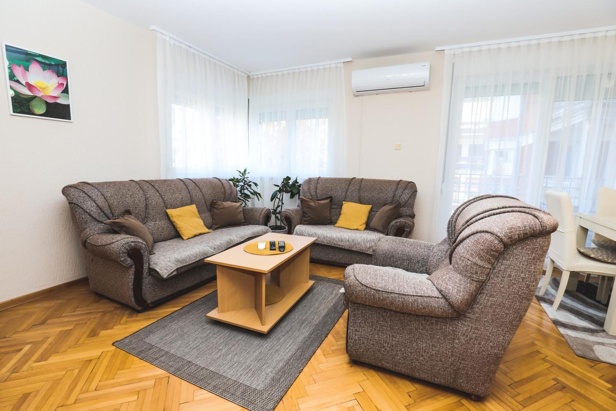 Lotus Apartment วรินรัชกา บานยา ภายนอก รูปภาพ